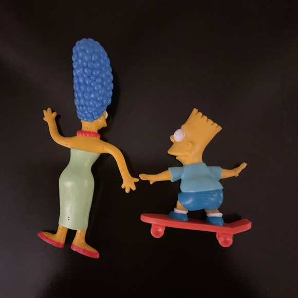 Vintage 1990 Bart Simpson Skateboarding and Marge Simpson figure collectibles - Picture 2 of 8